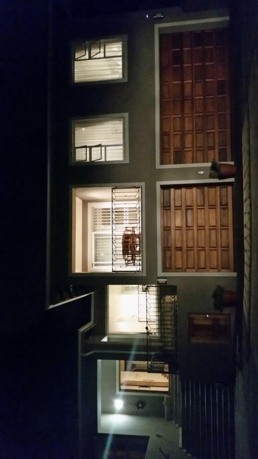 Bed and Breakfast 6 On Acacia Johannesburg Esterno foto
